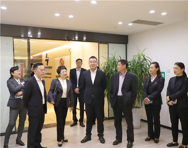 2023-5-11 西南聯(lián)交所、四川國興商務(wù)信息服務(wù)有限公司與貴州陽光產(chǎn)權(quán)交易所開展交流座談4.jpg