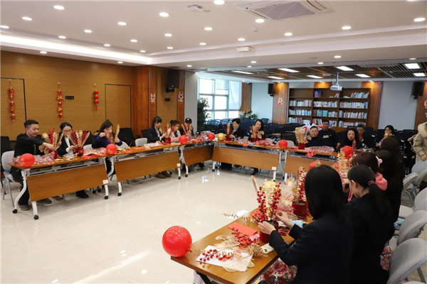 1708393049869901.png 2024-2-4玉兔辭歲展風(fēng)采 金龍騰飛向未來圖片5.png