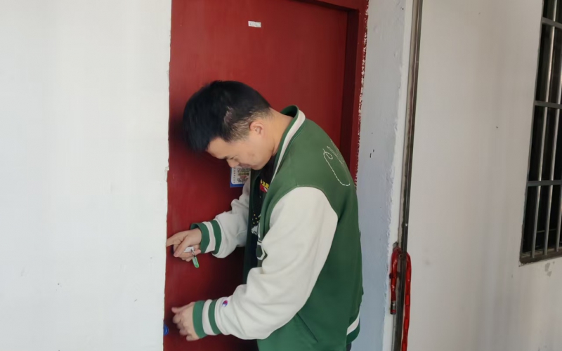 貴州省機關事務管理局國有資產管理服務中心貴陽市云巖區(qū)富水中路104號12樓1203招租