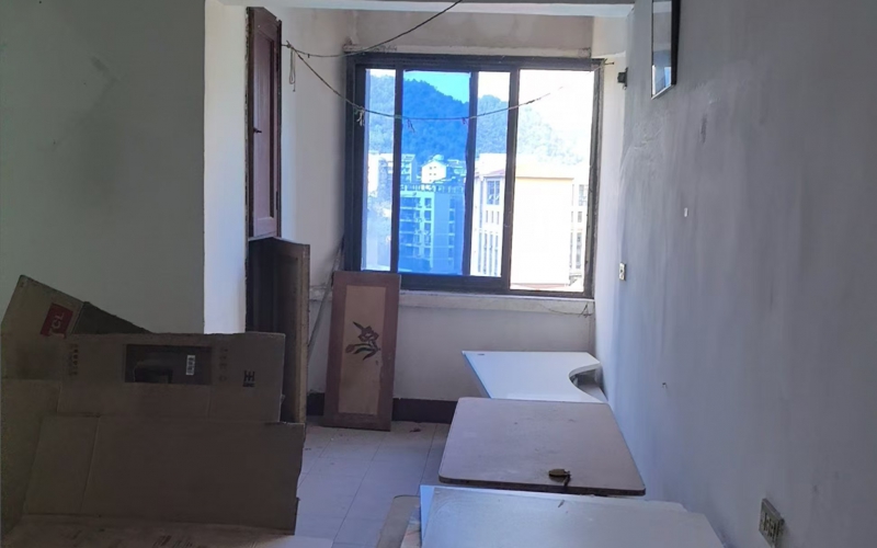 貴州省機(jī)關(guān)事務(wù)管理局國有資產(chǎn)管理服務(wù)中心貴陽市云巖區(qū)金頂山46幢1單元8層1號住宅招租