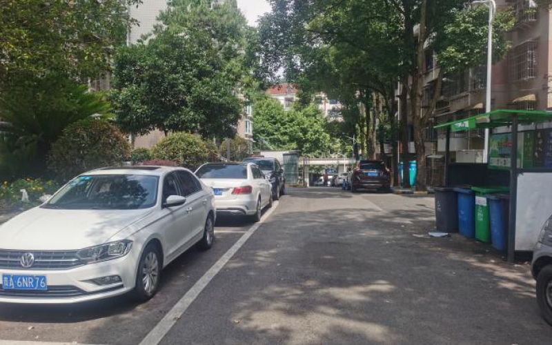 花溪區(qū)霞暉路靜暉街J-09號轉(zhuǎn)讓（持有方：貴州省機關事務管理局國有資產(chǎn)管理服務中心）(二次掛牌)