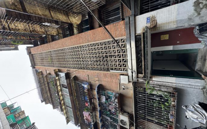 （降價(jià)）南明區(qū)建筑巷1號(hào)4單元7樓附14號(hào)轉(zhuǎn)讓（持有方：貴州省機(jī)關(guān)事務(wù)管理局國有資產(chǎn)管理服務(wù)中心）