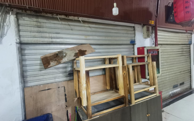 （降價）環(huán)城東路萬東商貿(mào)城丙一排04號、05號門面轉(zhuǎn)讓（持有方：貴州省機(jī)關(guān)事務(wù)管理局國有資產(chǎn)管理服務(wù)中心）(二次掛牌)