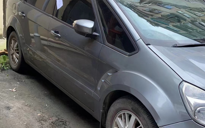 首鋼貴陽特殊鋼有限責(zé)任公司工會(huì)持有的福特商務(wù)車轉(zhuǎn)讓(三次掛牌)